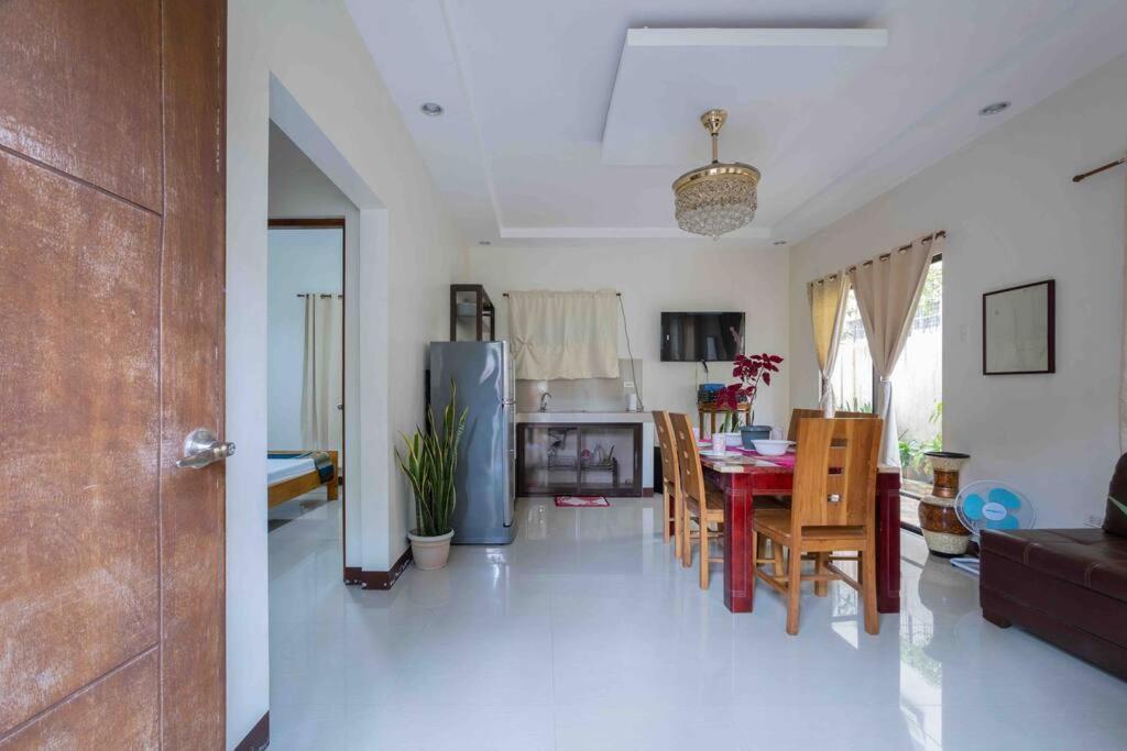 Four Bedroom Staycation House In Tagaytay Tagaytay City Kültér fotó